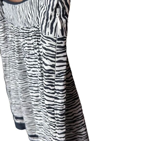 LOFT Ann Taylor Mini Skirt Zebra Print Black White Pleated Side Zipper Lined 6 - Picture 4 of 12